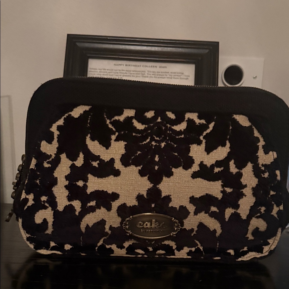 Cake Black and Cream Damask Travel Pouch